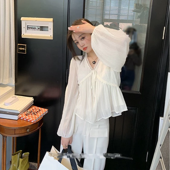 cn-11134207-7qukw-lh4obvucalsvb0.webp Korean womens Lace Chiffon blouse long sleeve V neck