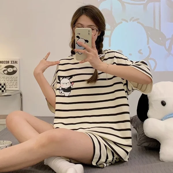 New style shortsleeved thin style loose pajamas for women twopiece set