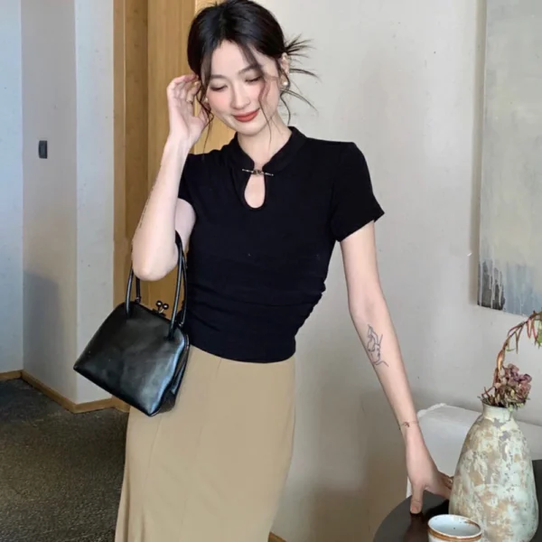 new Chinese style womens shortsleeved Tshirt with disc buckle slimfit standing collar