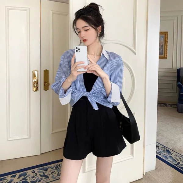 Korean style womens colormatching striped shirt with long sleeve polo collar